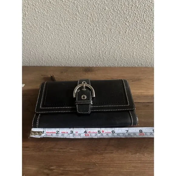 Vintage Coach Black Leather Single Stitch Silver Buckle Tri-Fold Wallet - Picture 14 of 14